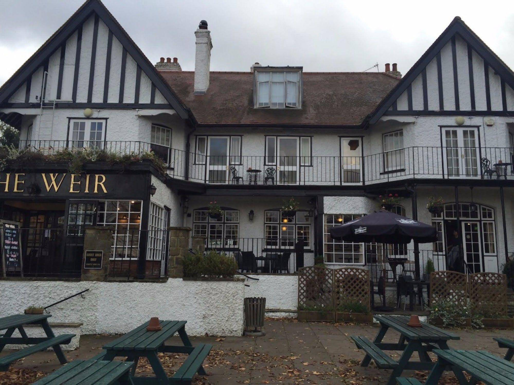 The Weir Hotel Walton-on-Thames Εξωτερικό φωτογραφία
