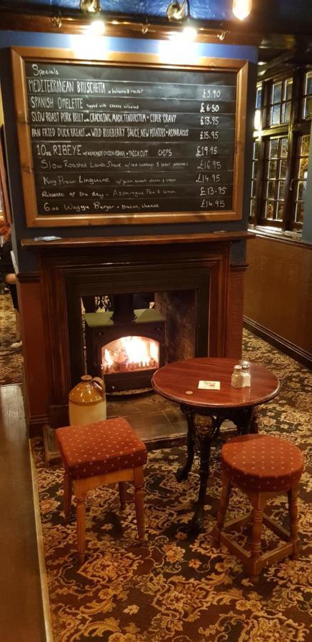 The Weir Hotel Walton-on-Thames Εξωτερικό φωτογραφία